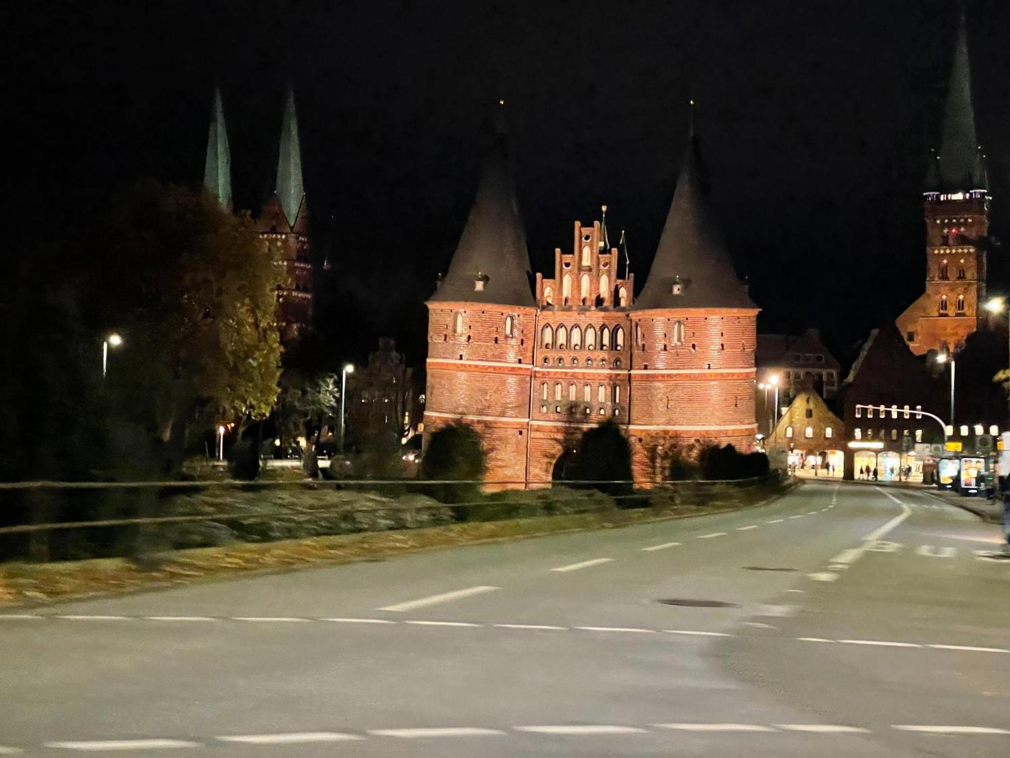 Ferienwohnung Hansezauber Luebeck Екстериор снимка